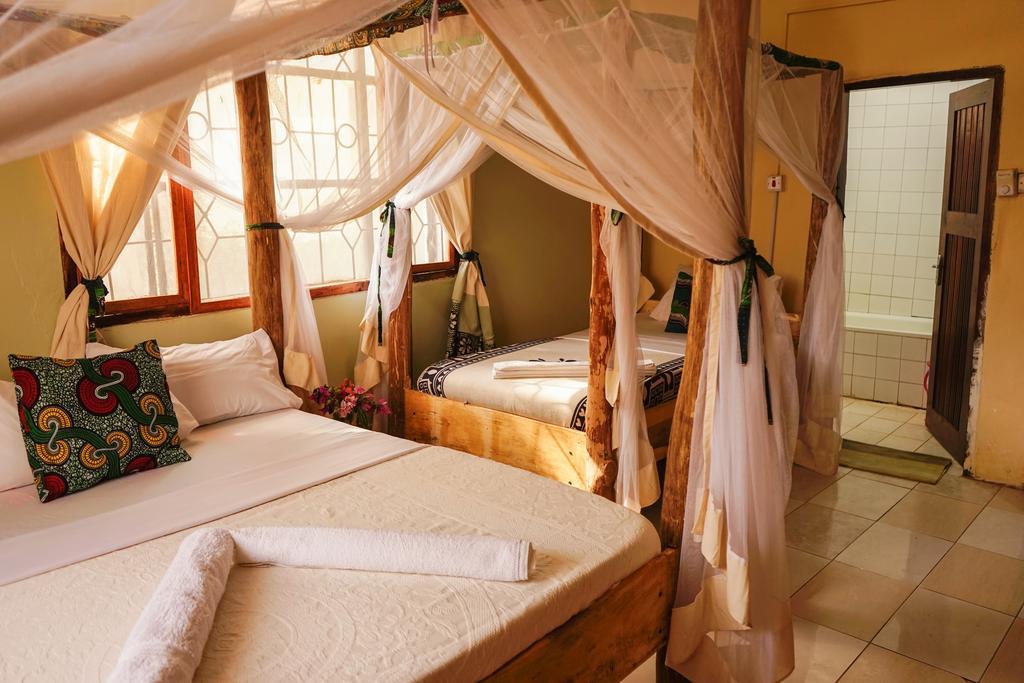 The Secret Garden Hotel Moshi Extérieur photo