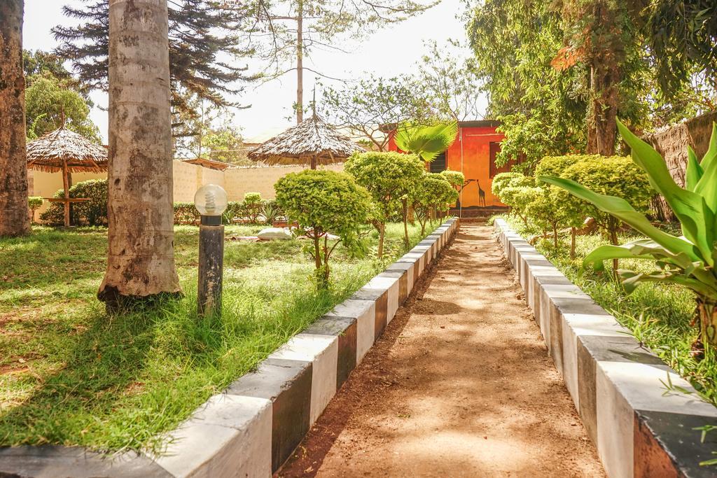 The Secret Garden Hotel Moshi Extérieur photo
