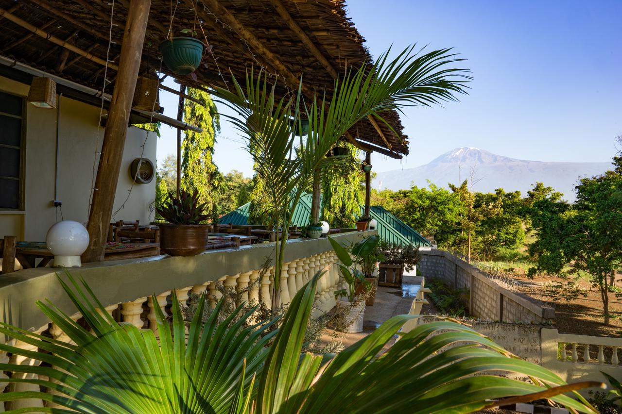 The Secret Garden Hotel Moshi Extérieur photo