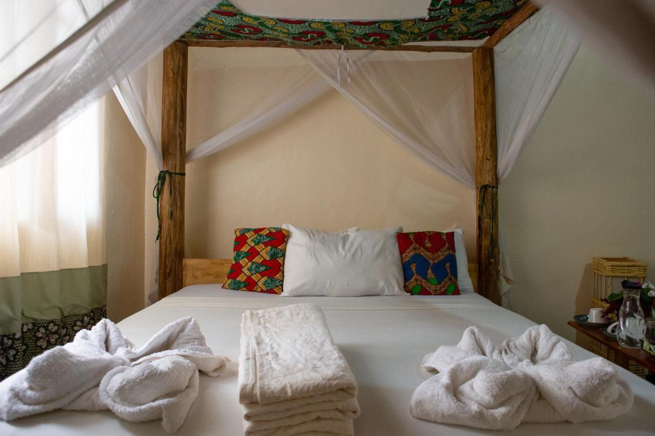 The Secret Garden Hotel Moshi Extérieur photo